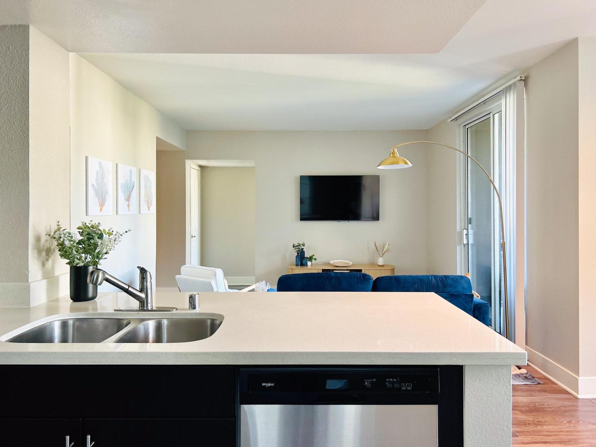 2Bd 2Ba Santa Monica Apartment With Relaxing Pool View Los Angeles Eksteriør billede