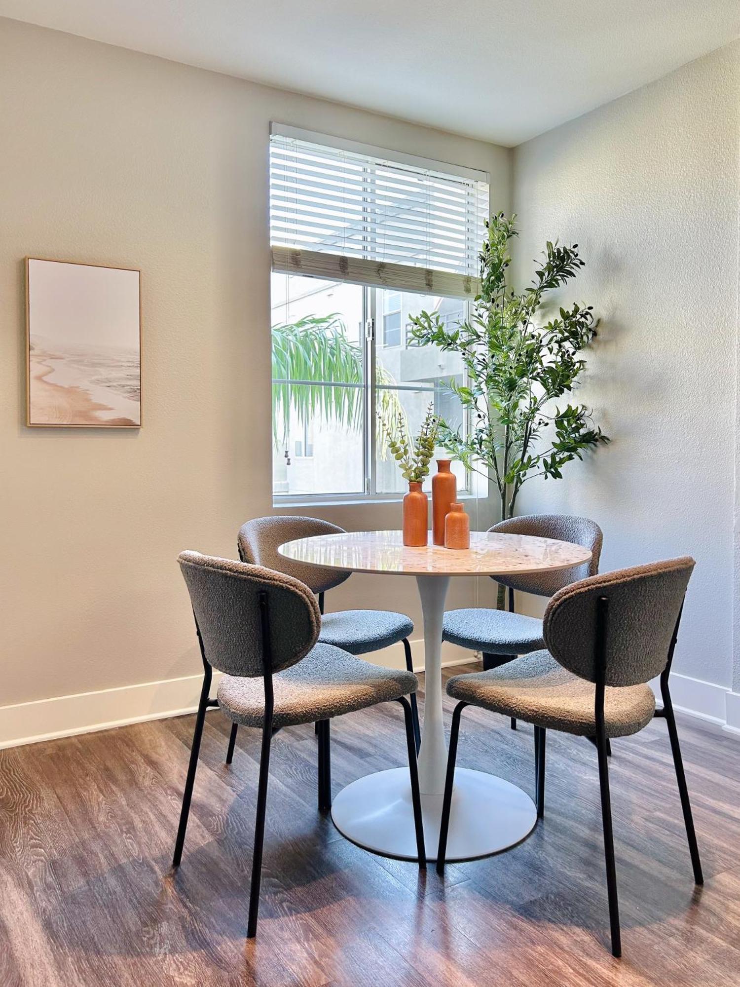 2Bd 2Ba Santa Monica Apartment With Relaxing Pool View Los Angeles Eksteriør billede