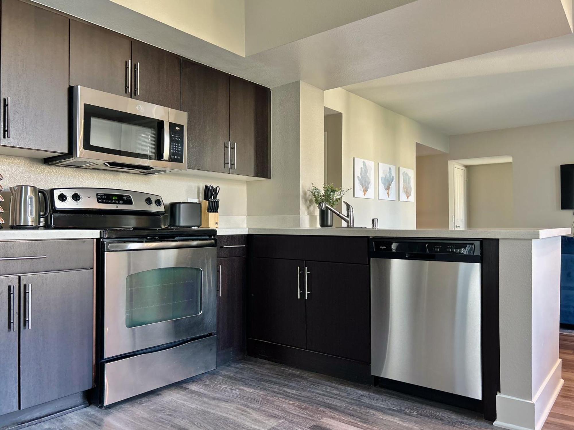 2Bd 2Ba Santa Monica Apartment With Relaxing Pool View Los Angeles Eksteriør billede